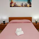 Sunny Pearl Apartment